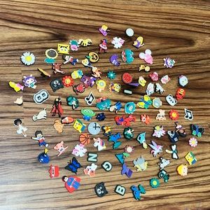 GREAT DEAL ON CROC JIBBITZ
3 for 16 AND ILL THROW IN  ONE MORE FOR FREE